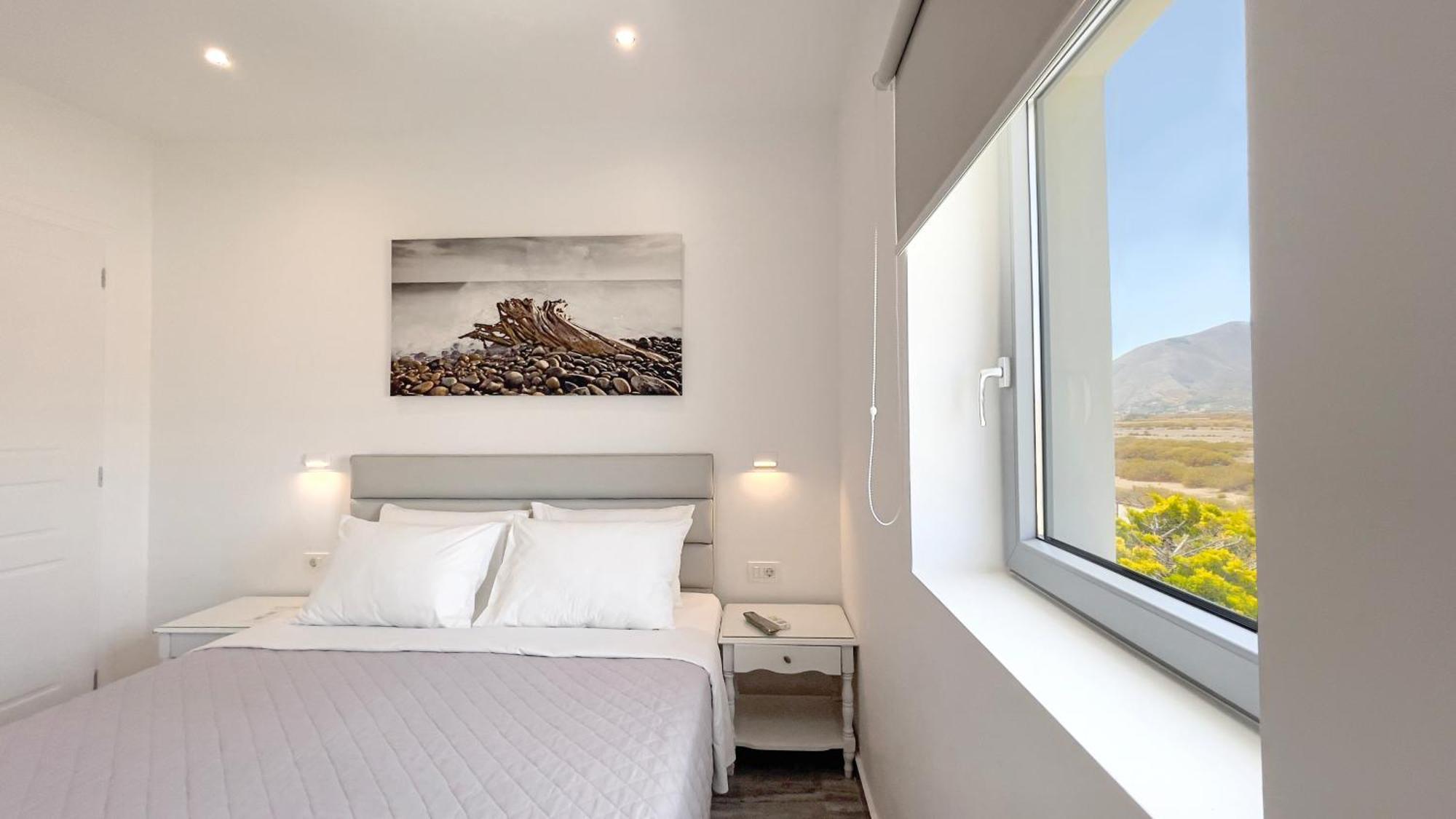 Hermoso Luxury Suites Monólithos Quarto foto